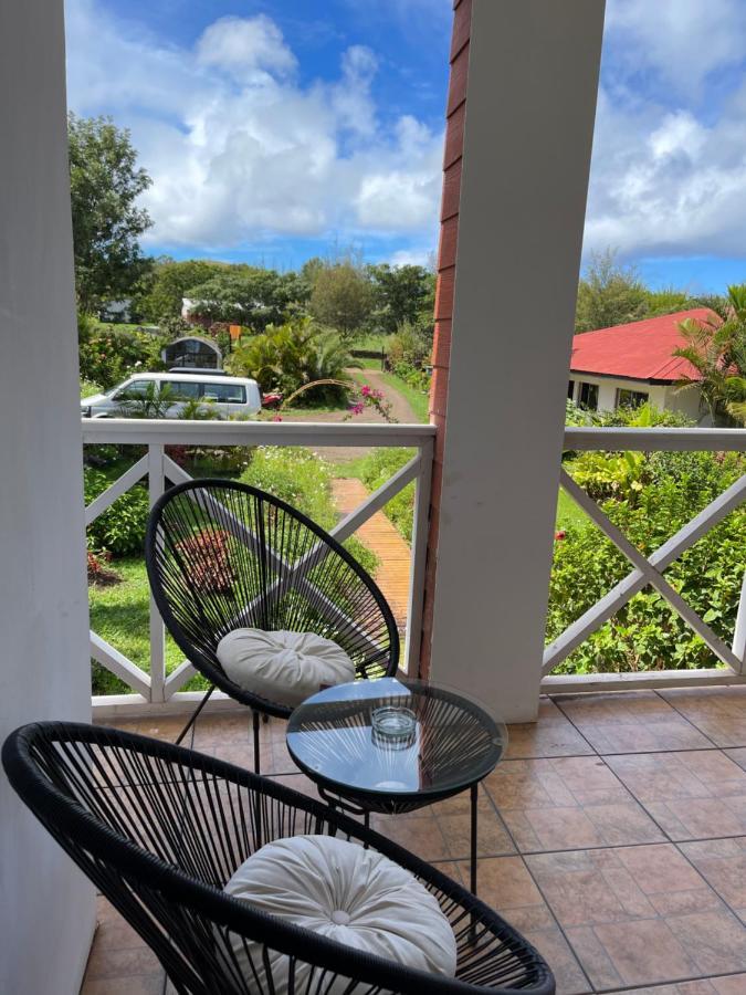 Teanehi Bed & Breakfast Hanga Roa Exterior photo