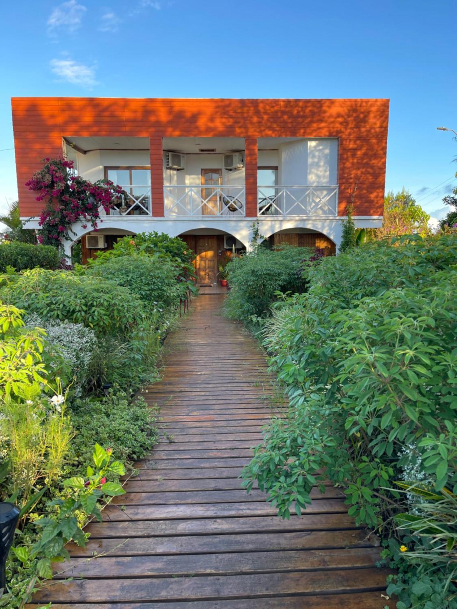 Teanehi Bed & Breakfast Hanga Roa Exterior photo
